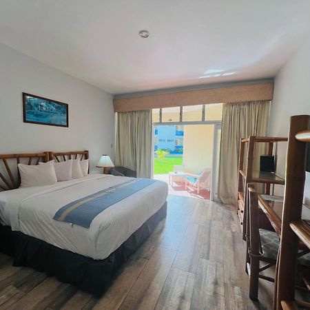 Toby'S Resort Монтего Бей Екстериор снимка