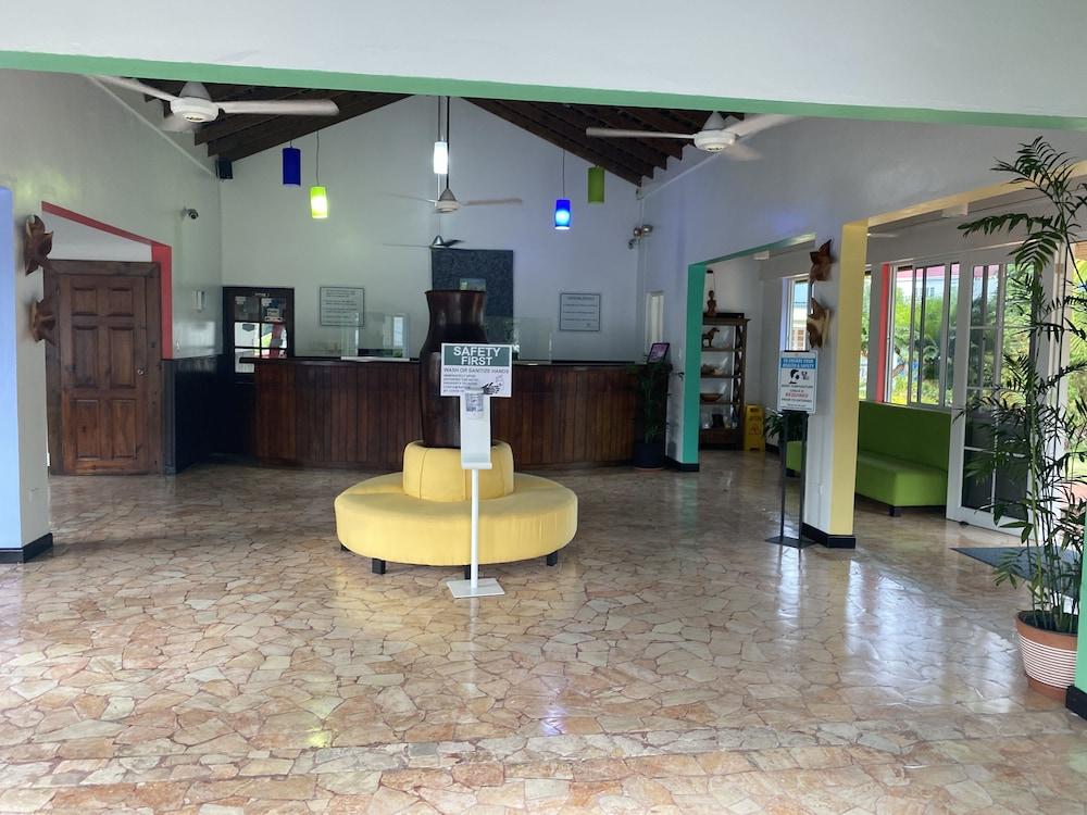 Toby'S Resort Монтего Бей Екстериор снимка
